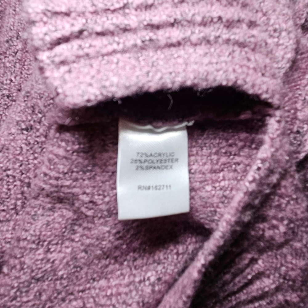 Love Ellie Sweater Size M - Picture 5 of 5